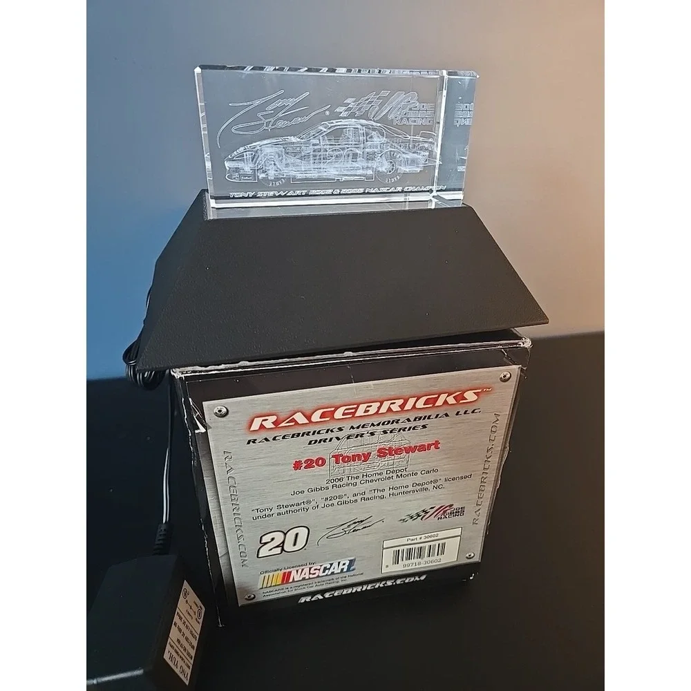 Racebricks NASCAR #20 Tony Stewart Home Depot Monte Carlo Glass & Light Base Set